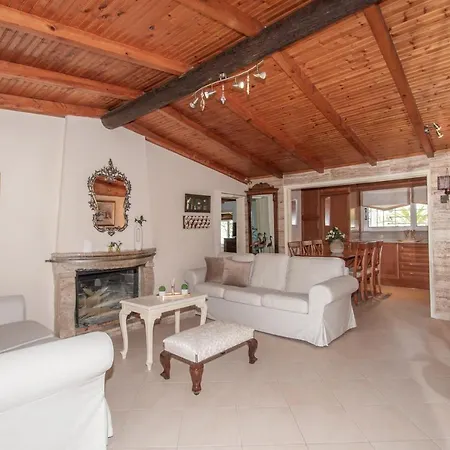 Palazzo Di Angelo By 