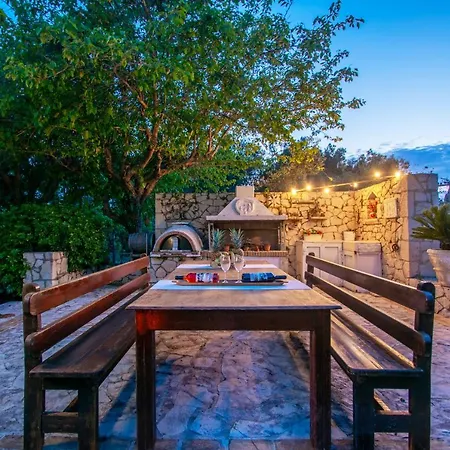 Palazzo Di Angelo By 